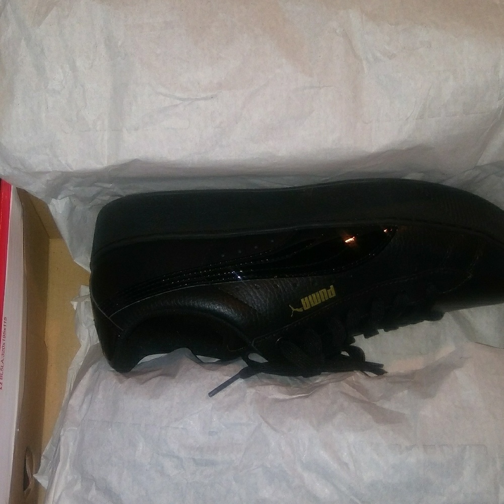 *BRAND NEW* Puma shoes